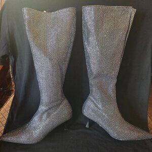 EMBELISHED AZALEA WANG KNEE HIGH BOOTS IN SILVER - SIZE 9